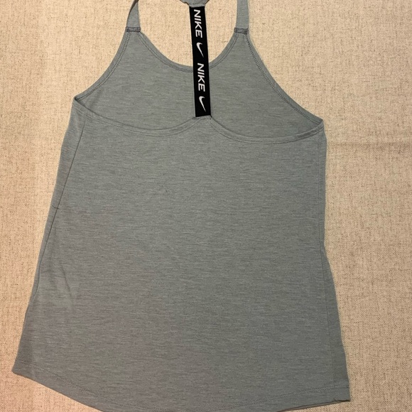 Nike Tank Top - Picture 4 of 5